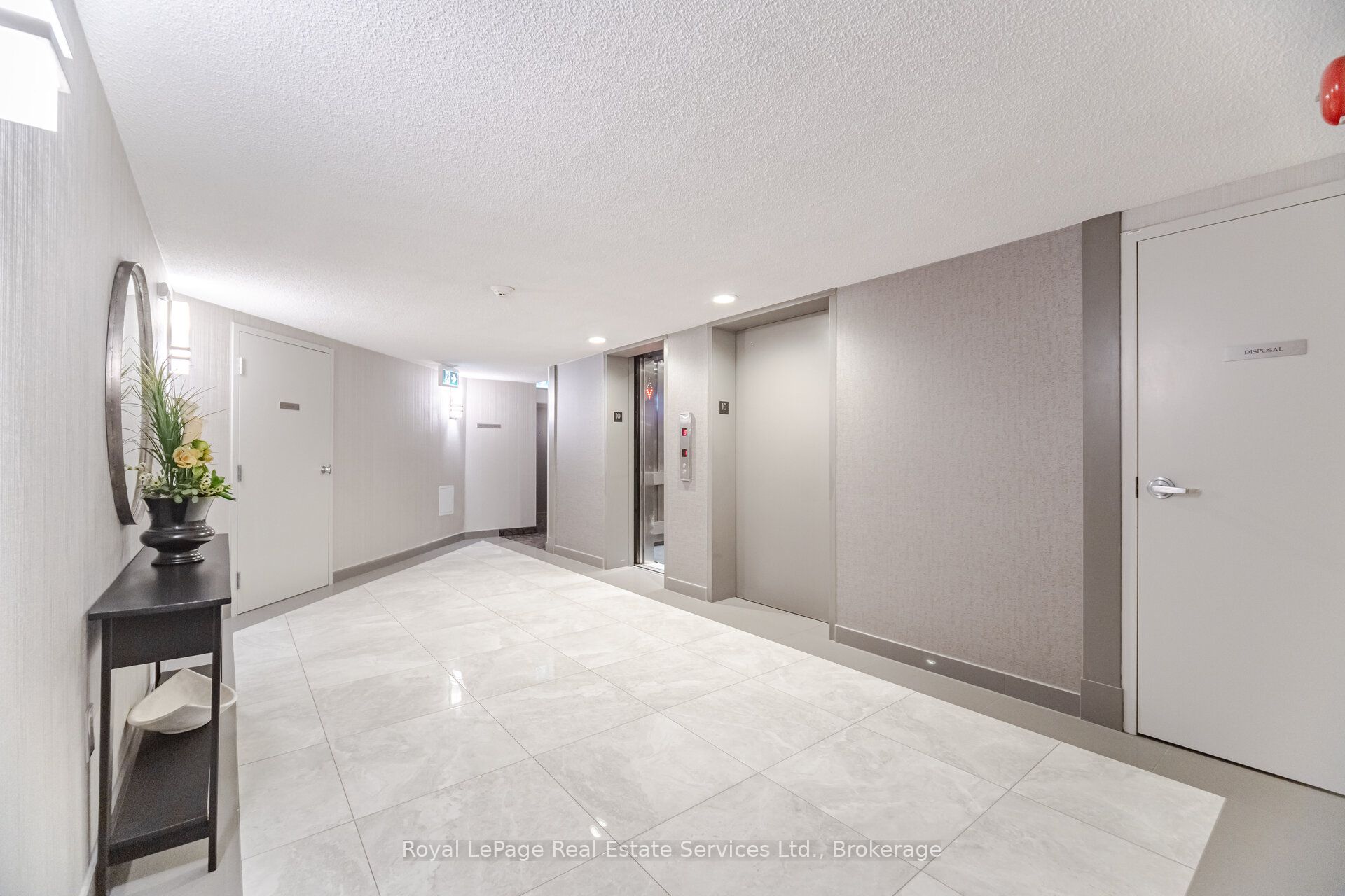 1201 North Shore Boulevard E 1001