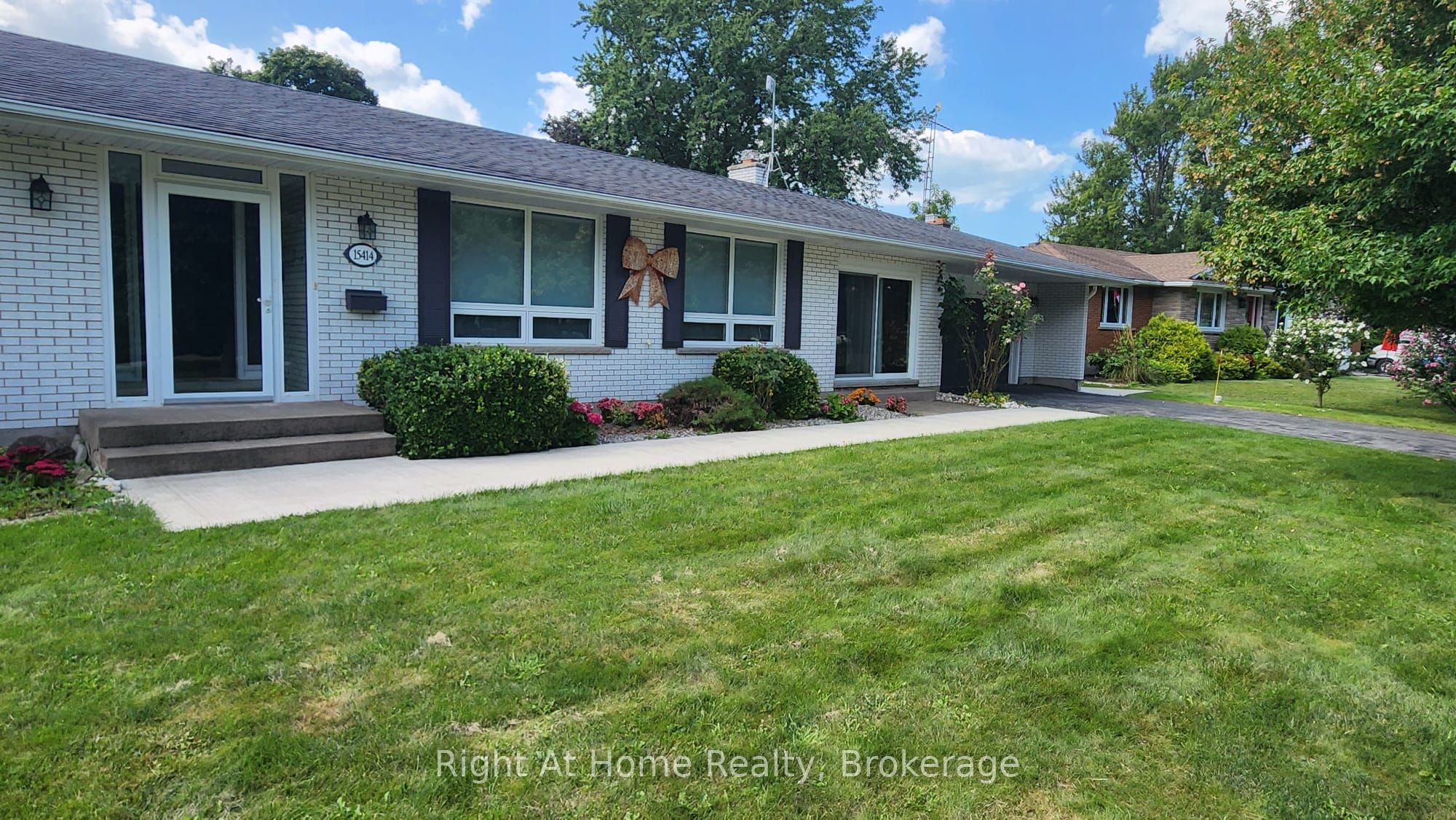 15414 Niagara River Parkway