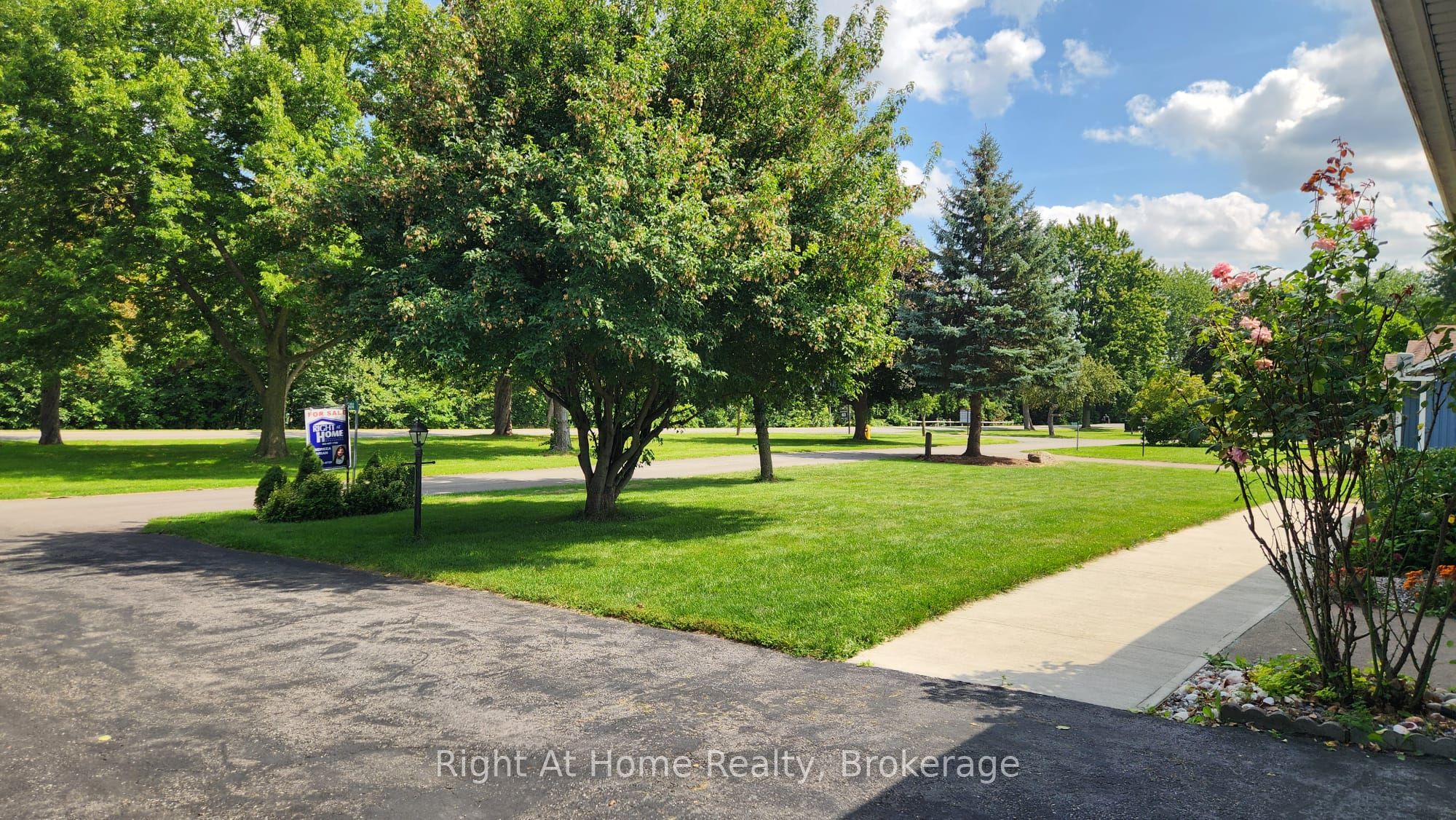 15414 Niagara River Parkway