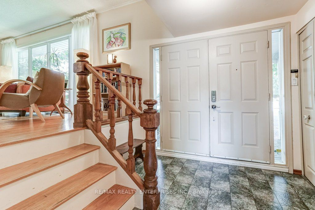 1231 Kingsmead Crescent