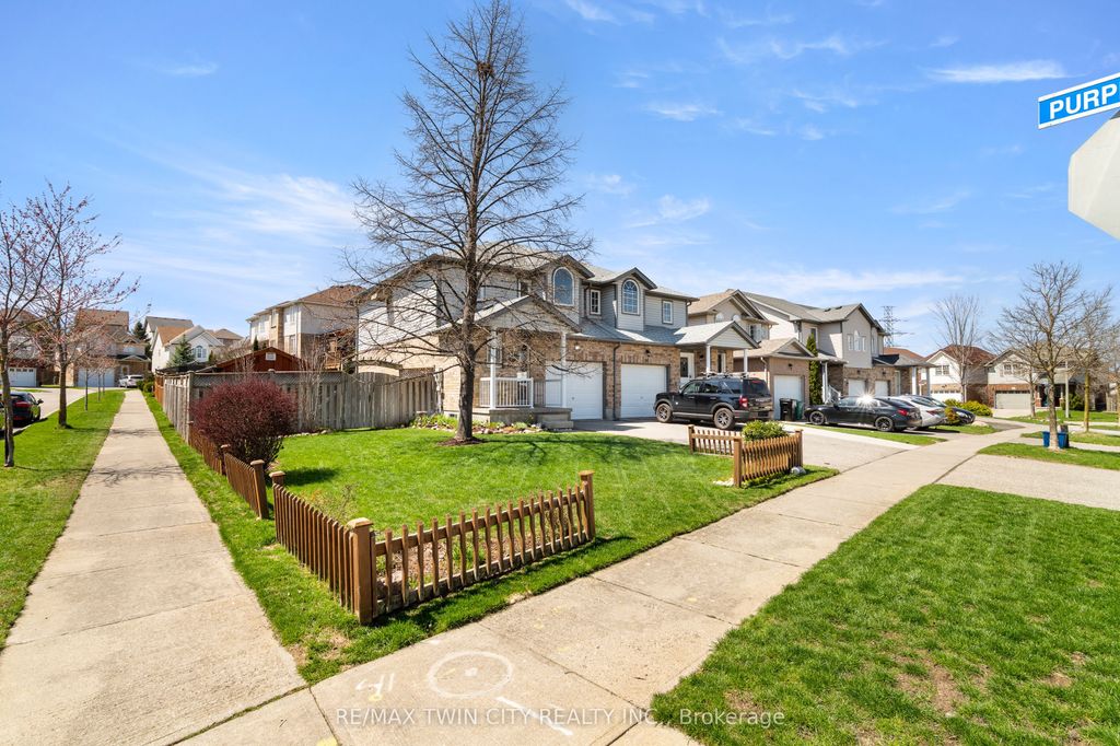 Photo of 92 Snowdrop Crescent, Kitchener, ON N2E 4G6 (MLS # X13051000)