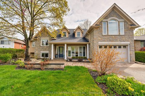451 Sandlewood Road Oakville ON L6L 3S3
