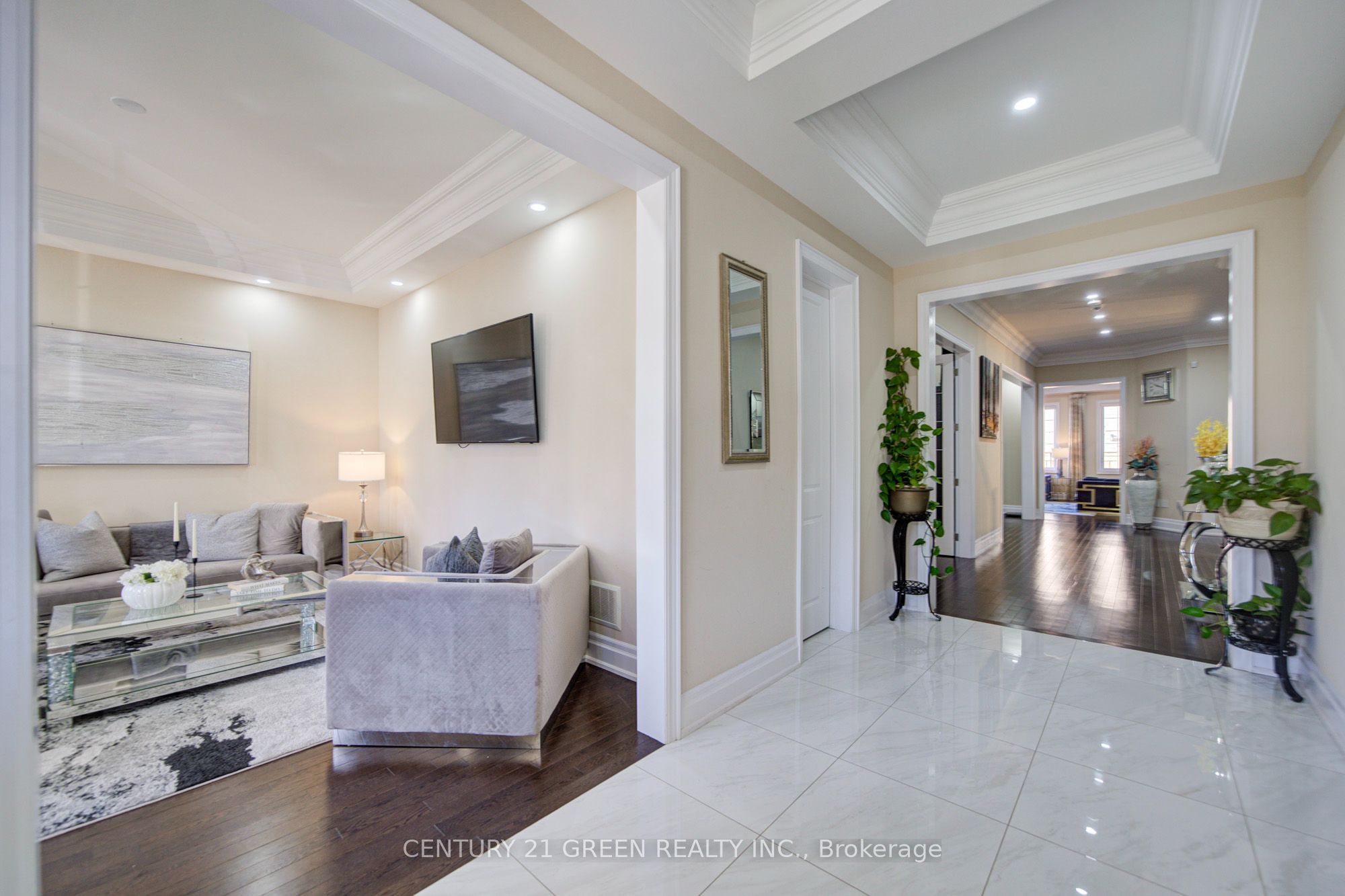 6 Hackwood Heights