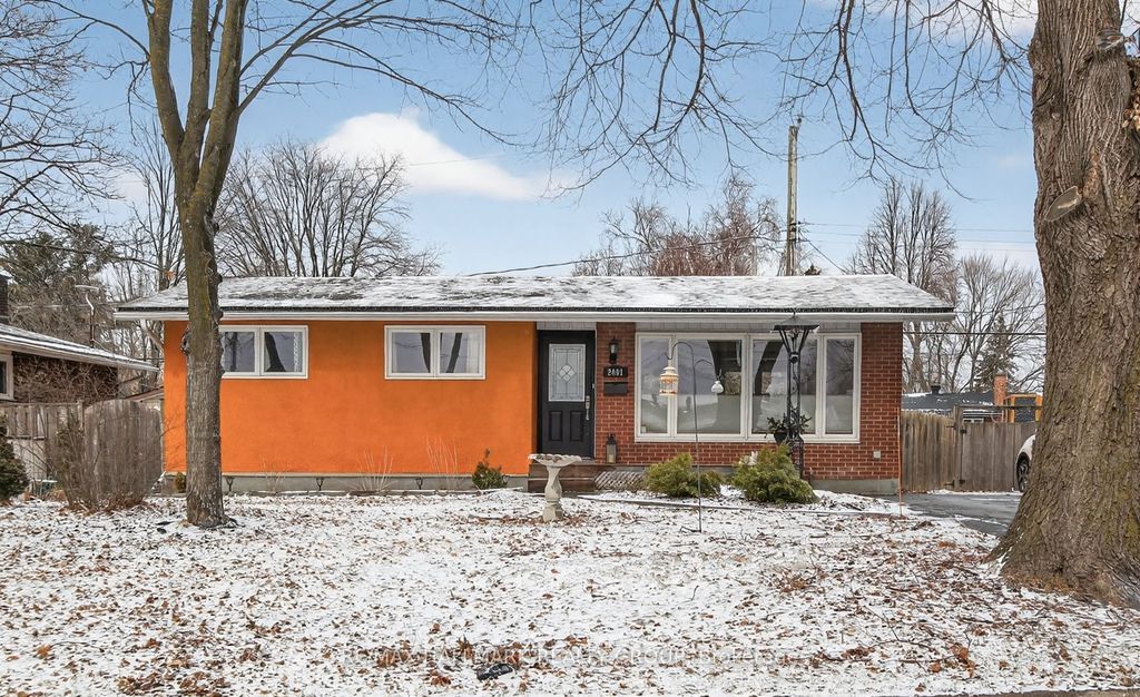 Photo of 2401 Magnus Avenue, Elmvale Acres and Area, ON K1G 1J7 (MLS # X12884274)