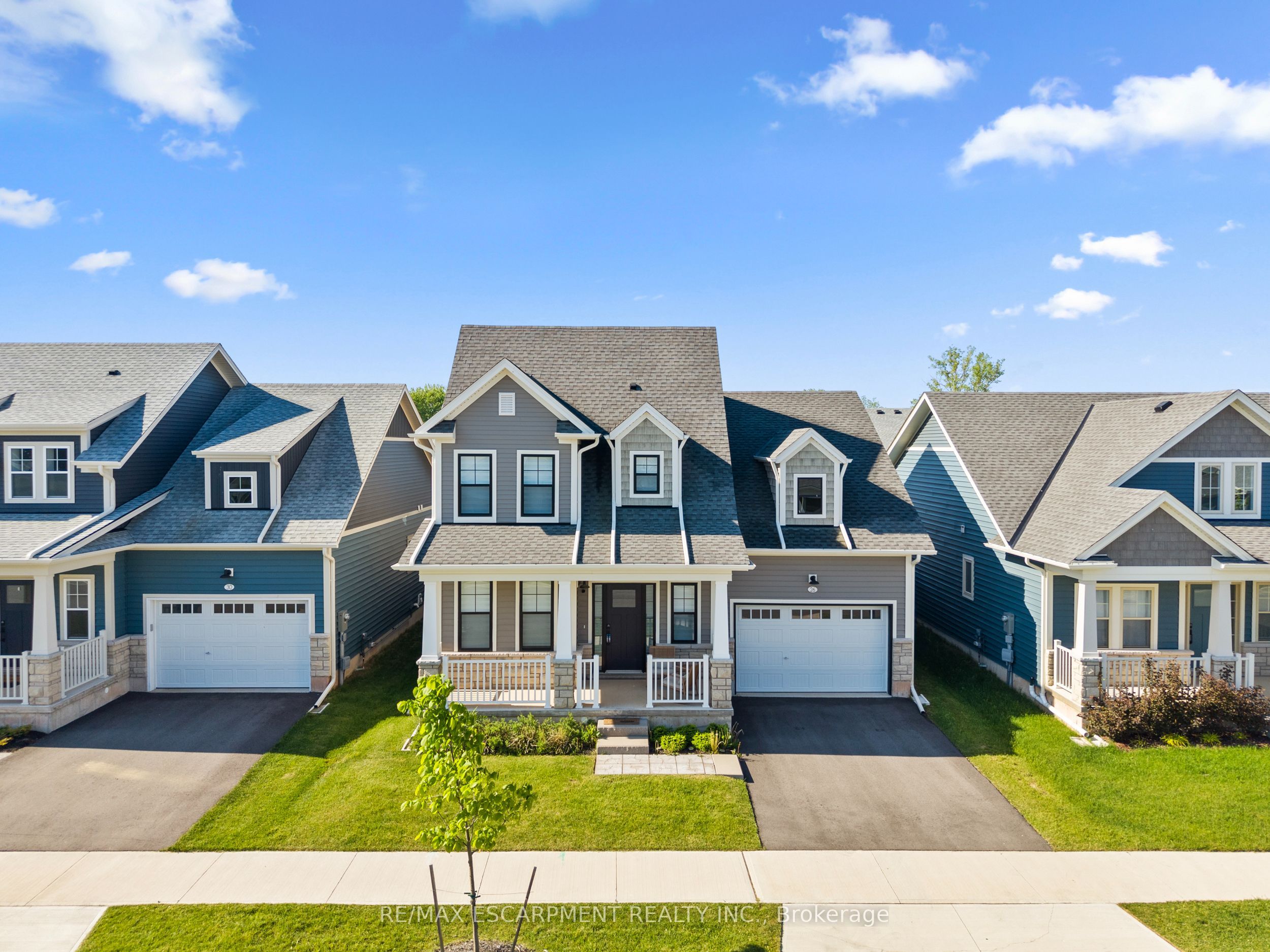 26 BEACHWALK Crescent