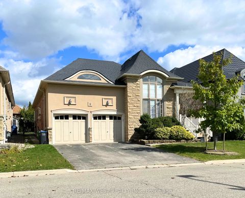 9 Odeon Street Brampton ON L6P 1V6