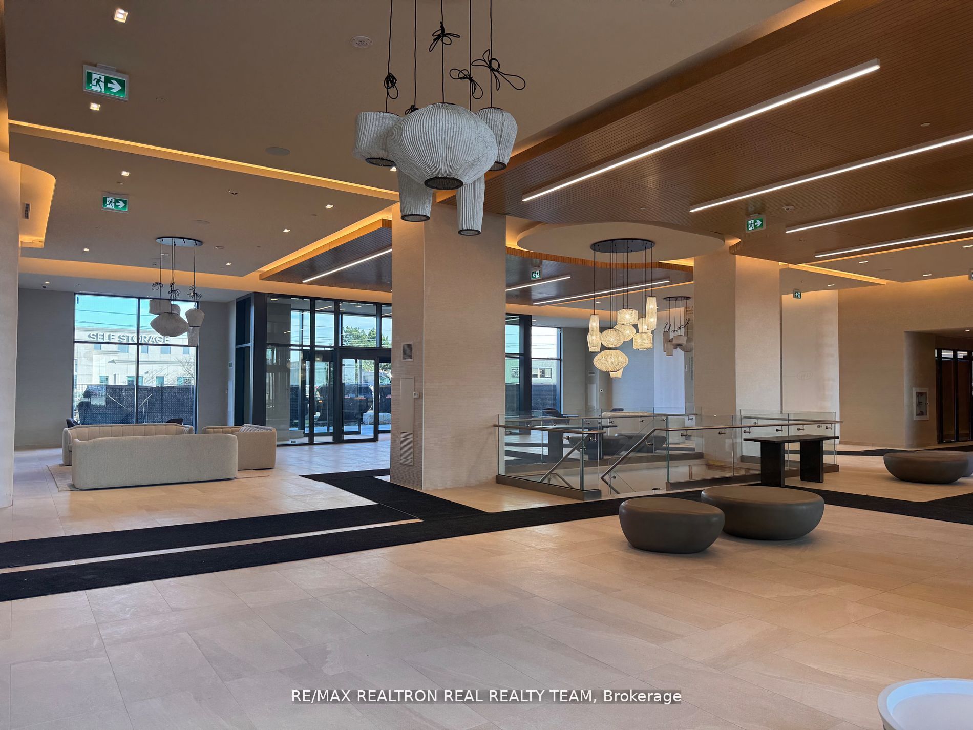 8960 Jane Street 807