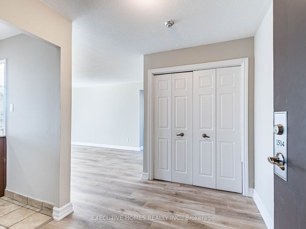 Photo of 4450 Tucana Court #1504, Mississauga, ON L5R 3R4 (MLS # W12458517)