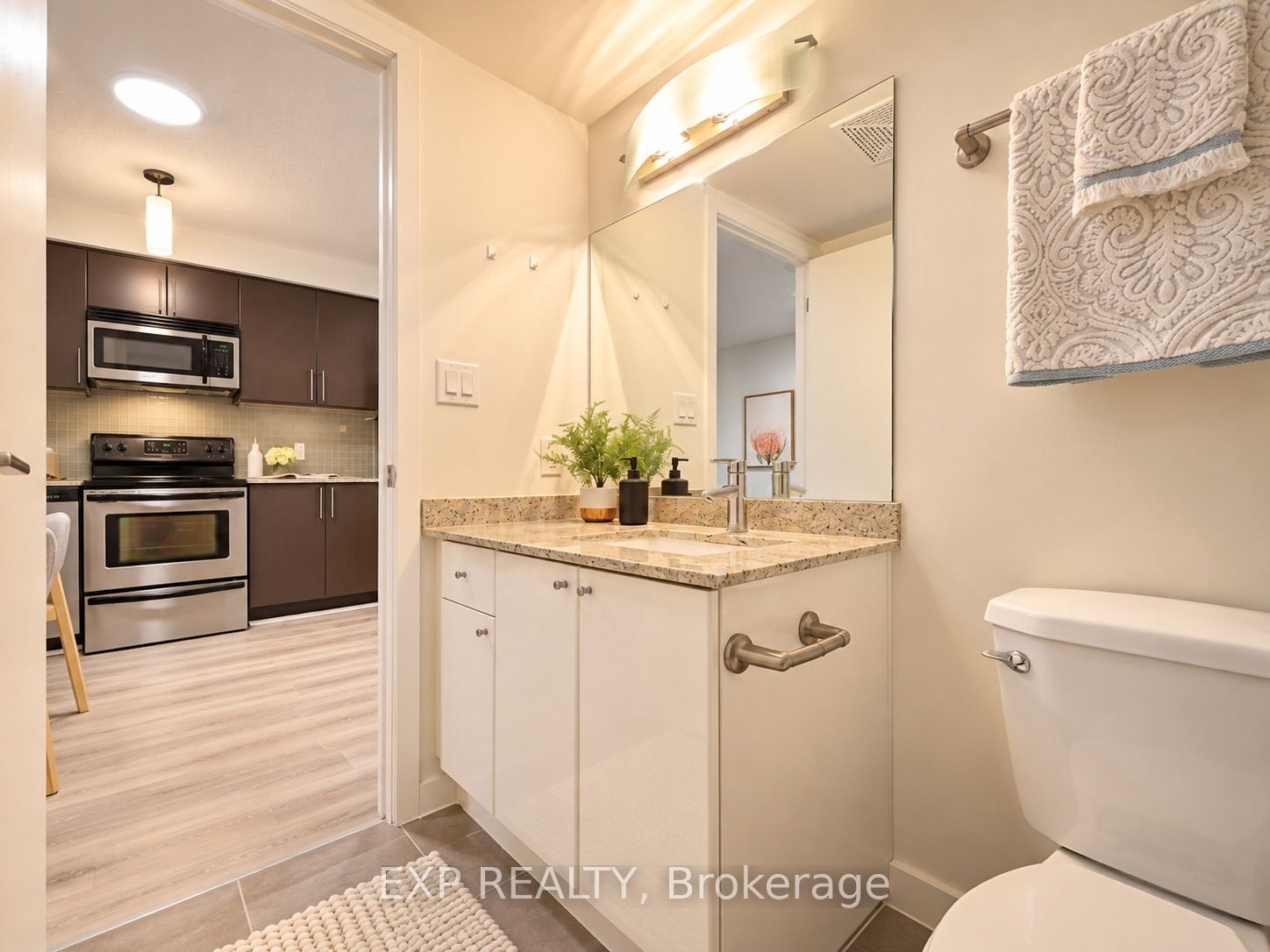 18 Harbour Street 703