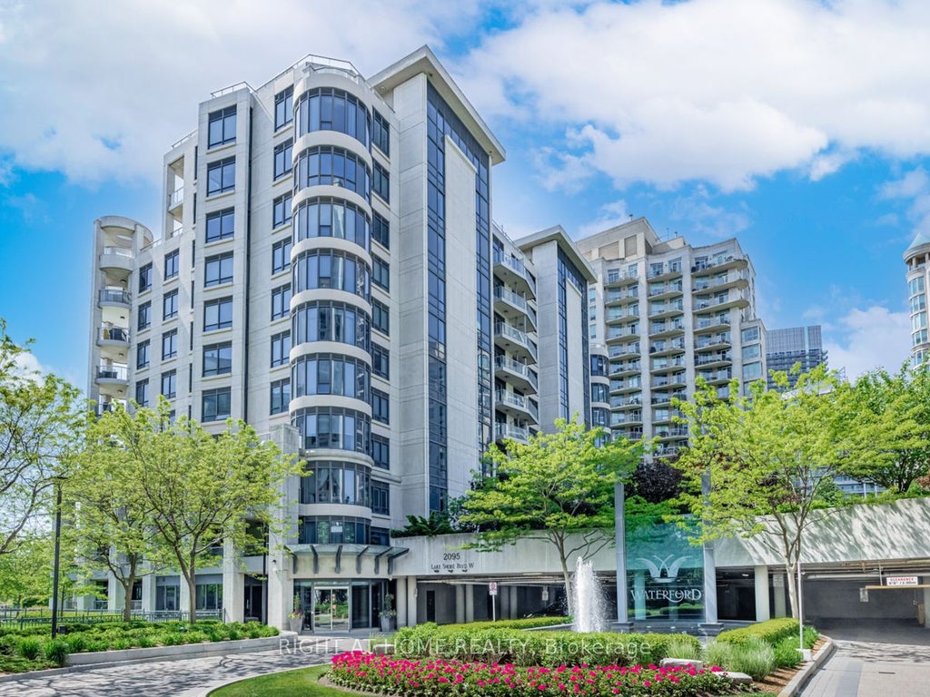 Photo of 2095 Lake Shore Boulevard W #LPH19, Toronto, ON M8V 4G4 (MLS # W13442642)
