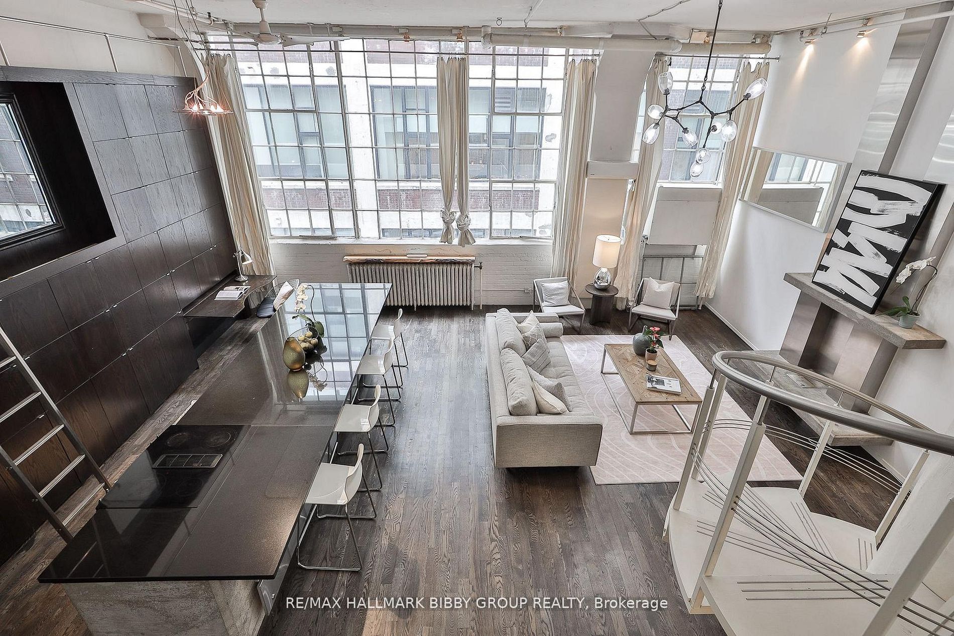 245 Carlaw Avenue 315