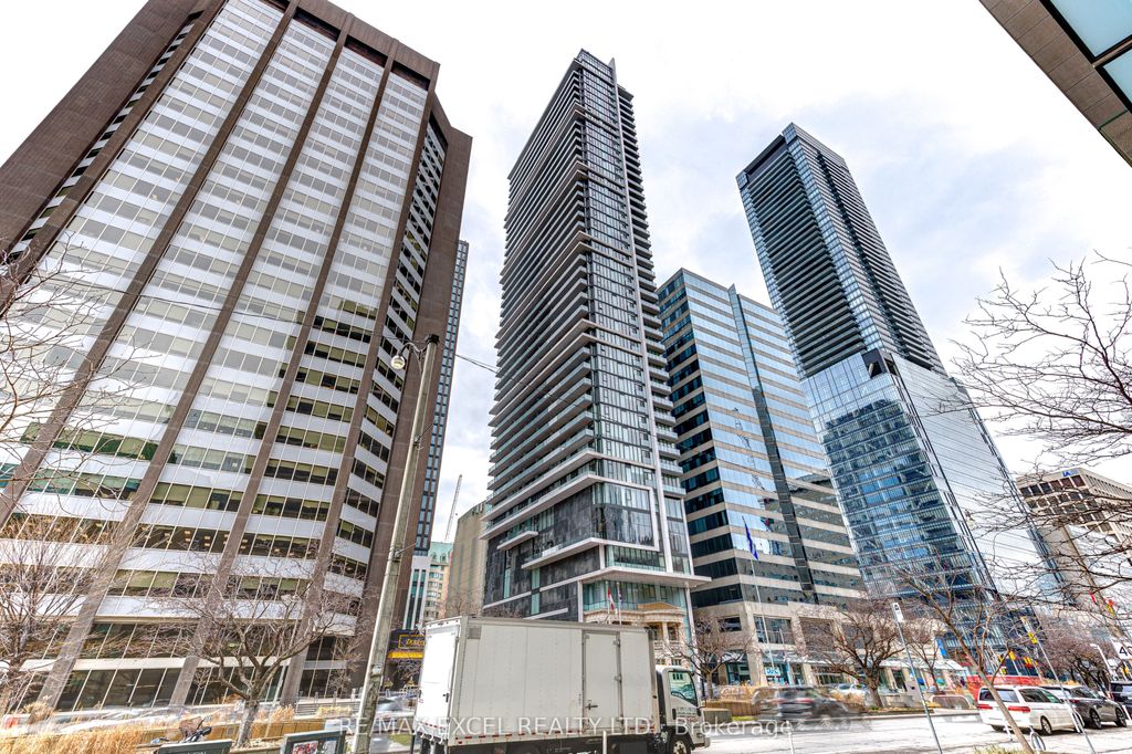 Photo of 426 University Avenue #1705, Toronto, ON M5G 1S9 (MLS # C12737772)