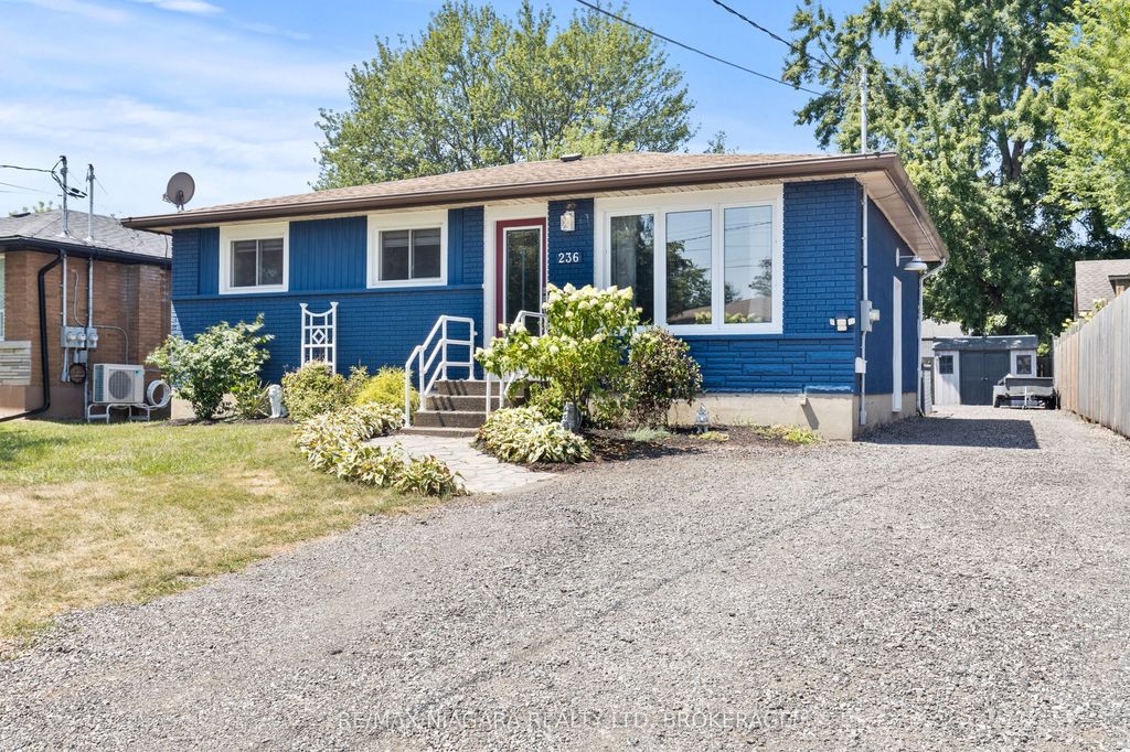 Photo of 236 Cutress Avenue, Welland, ON L3C 2S8 (MLS # X12659540)