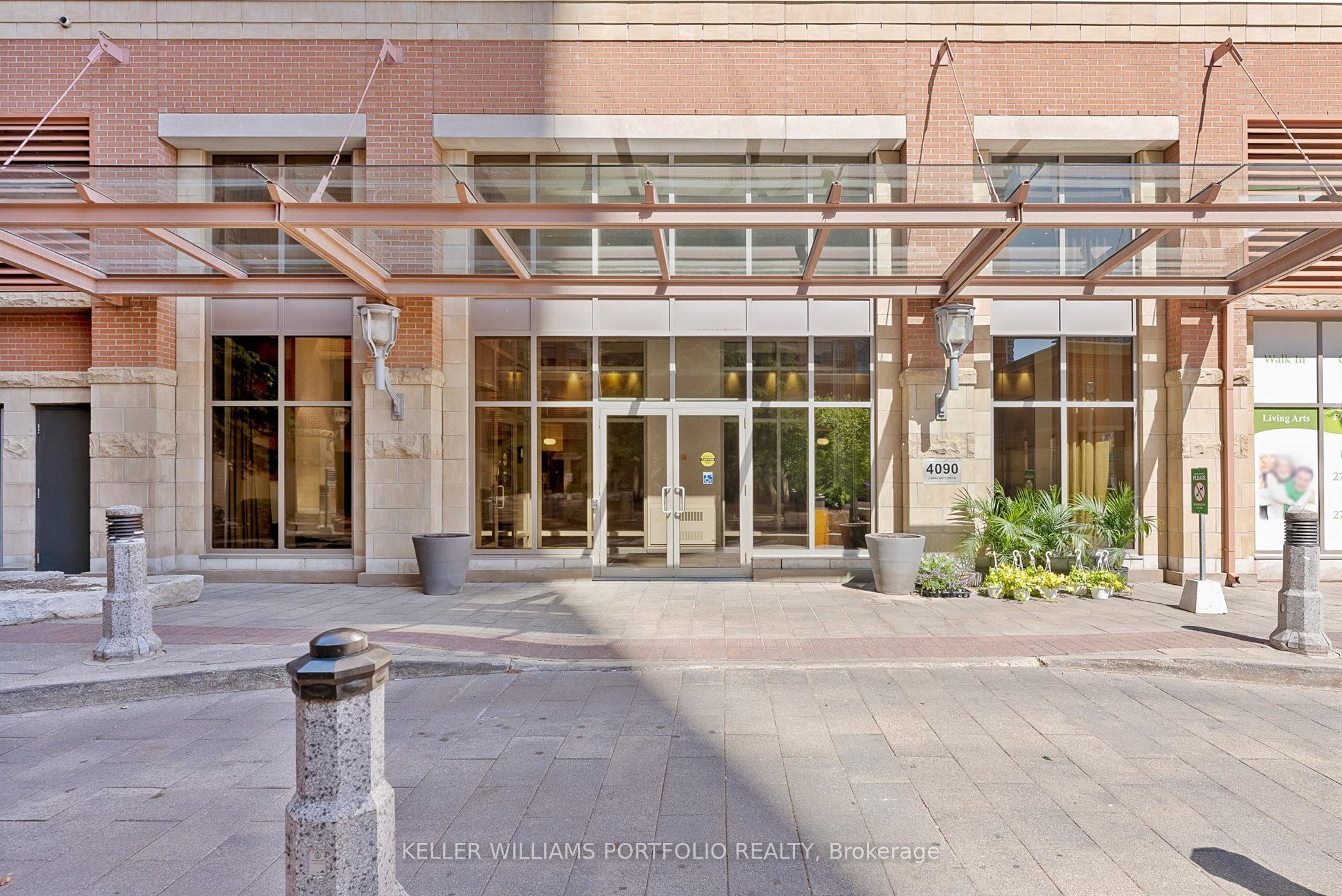 4090 Living Arts Drive 1602