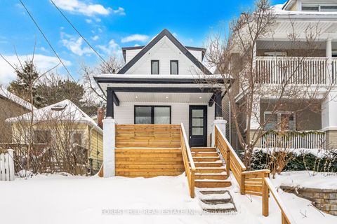 128 Duvernet Avenue Toronto ON M4E 1V4