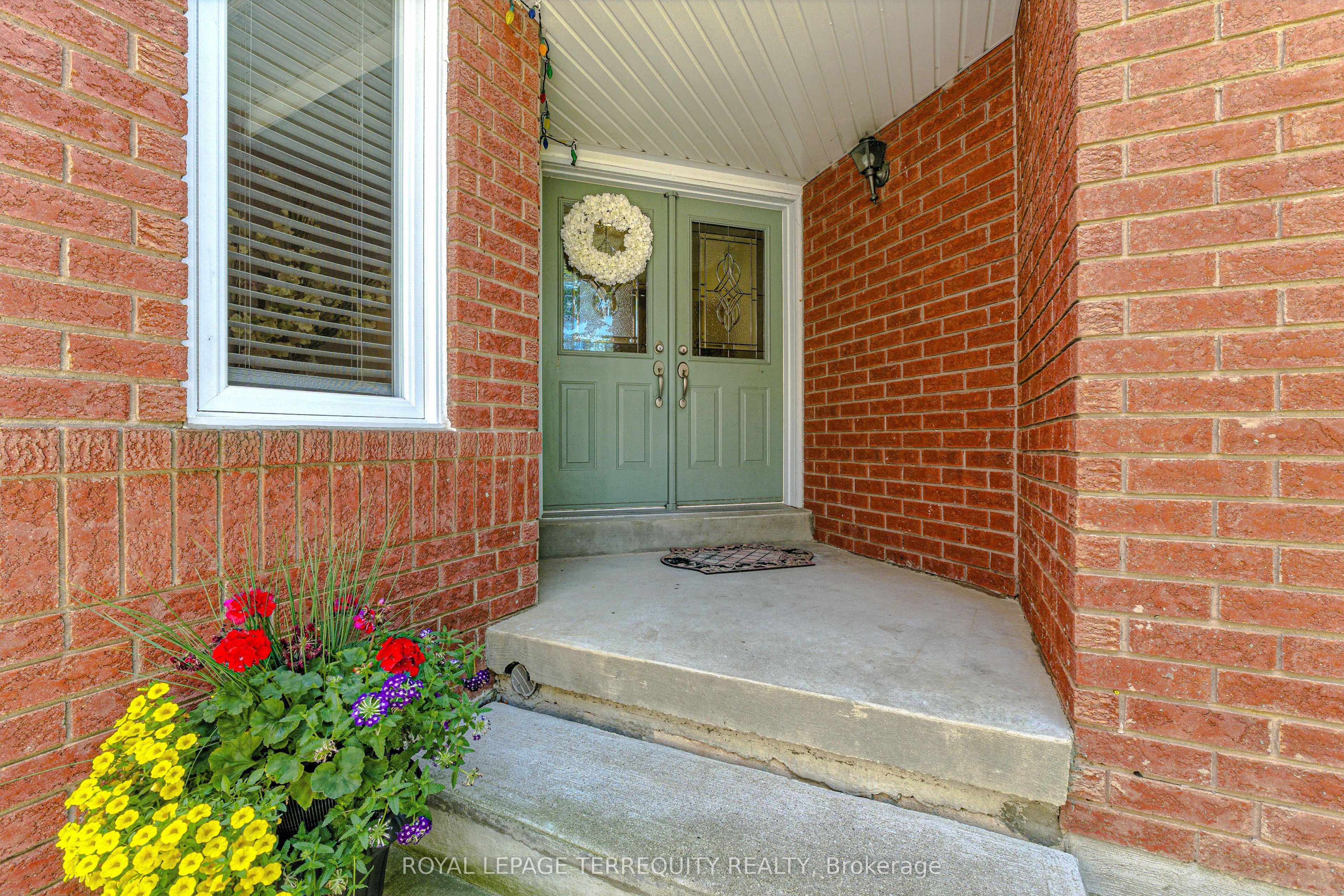 3964 Honey Locust Trail