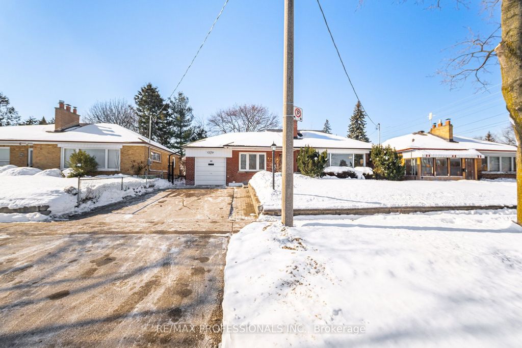 Photo of 318 Park Lawn Road, Toronto, ON M8Y 3K2 (MLS # W12758692)