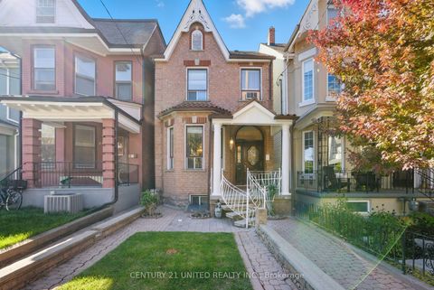 226 Palmerston Avenue Toronto ON M6J 2J4