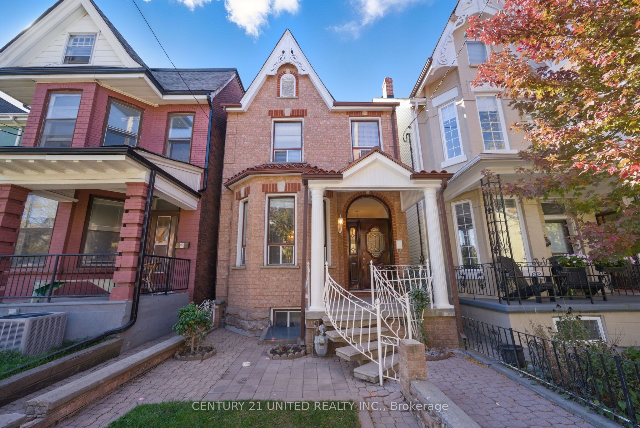 226 Palmerston Avenue