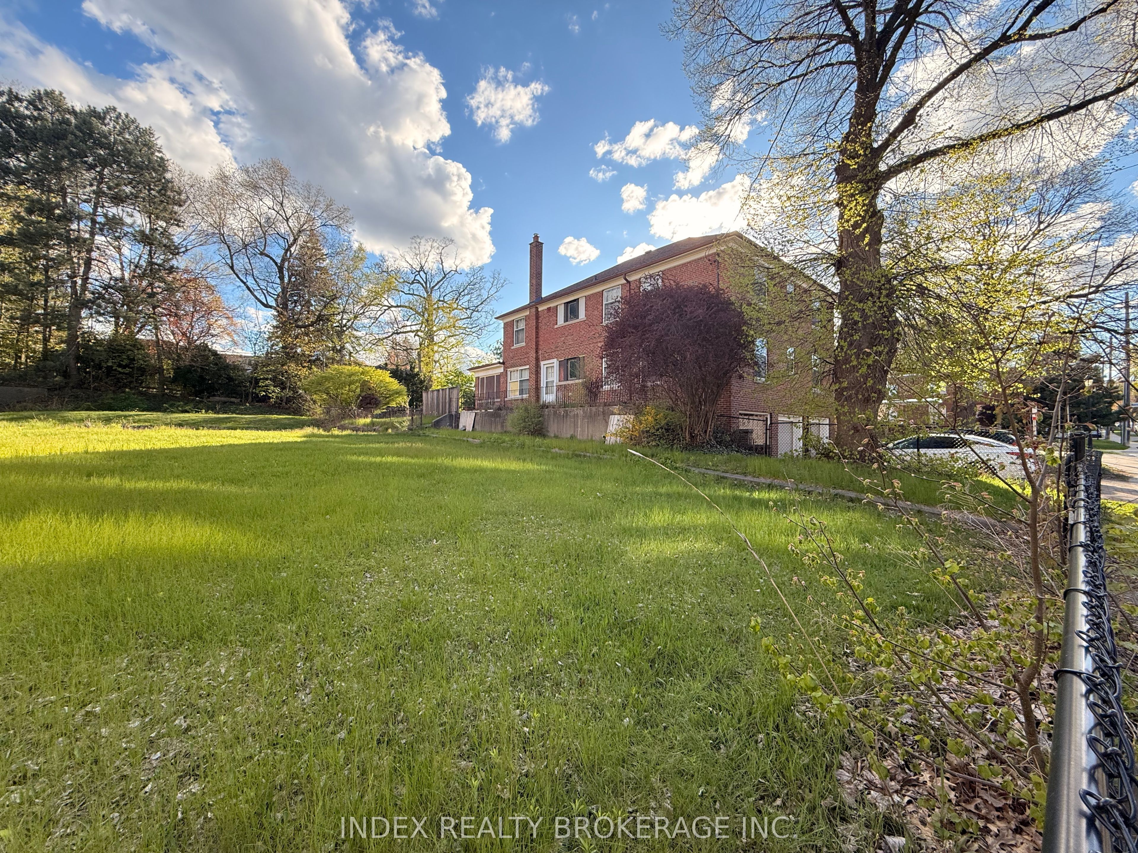 21 Anglesey Boulevard