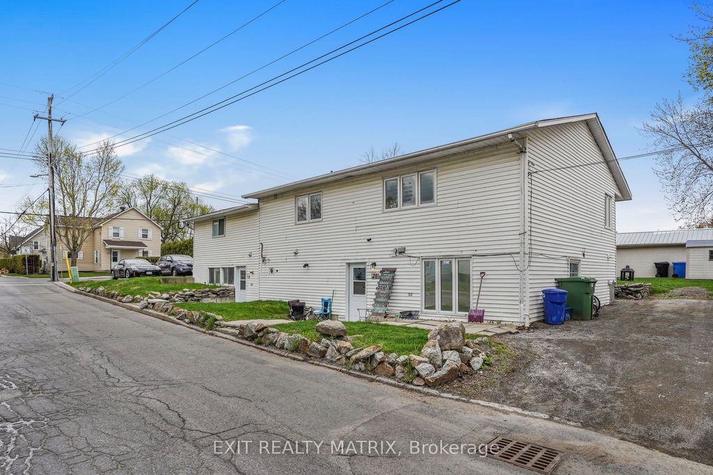 Photo of 916 King St Street, Champlain, ON K0B 1K0 (MLS # X13112080)