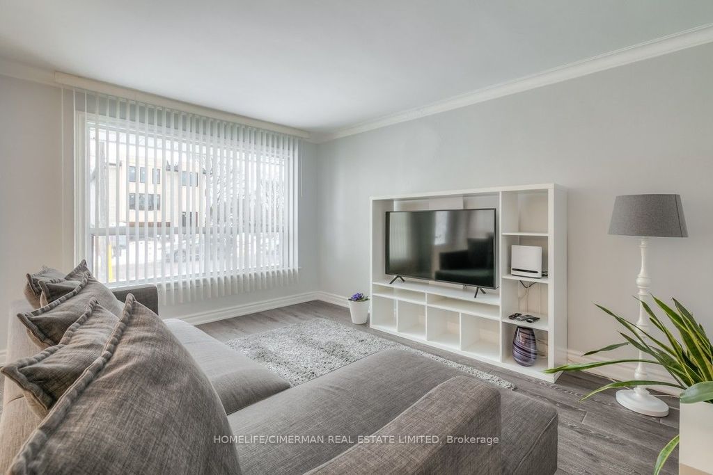 Photo of 3 Willowhurst Crescent, Toronto, ON M1R 3R7 (MLS # E12784072)