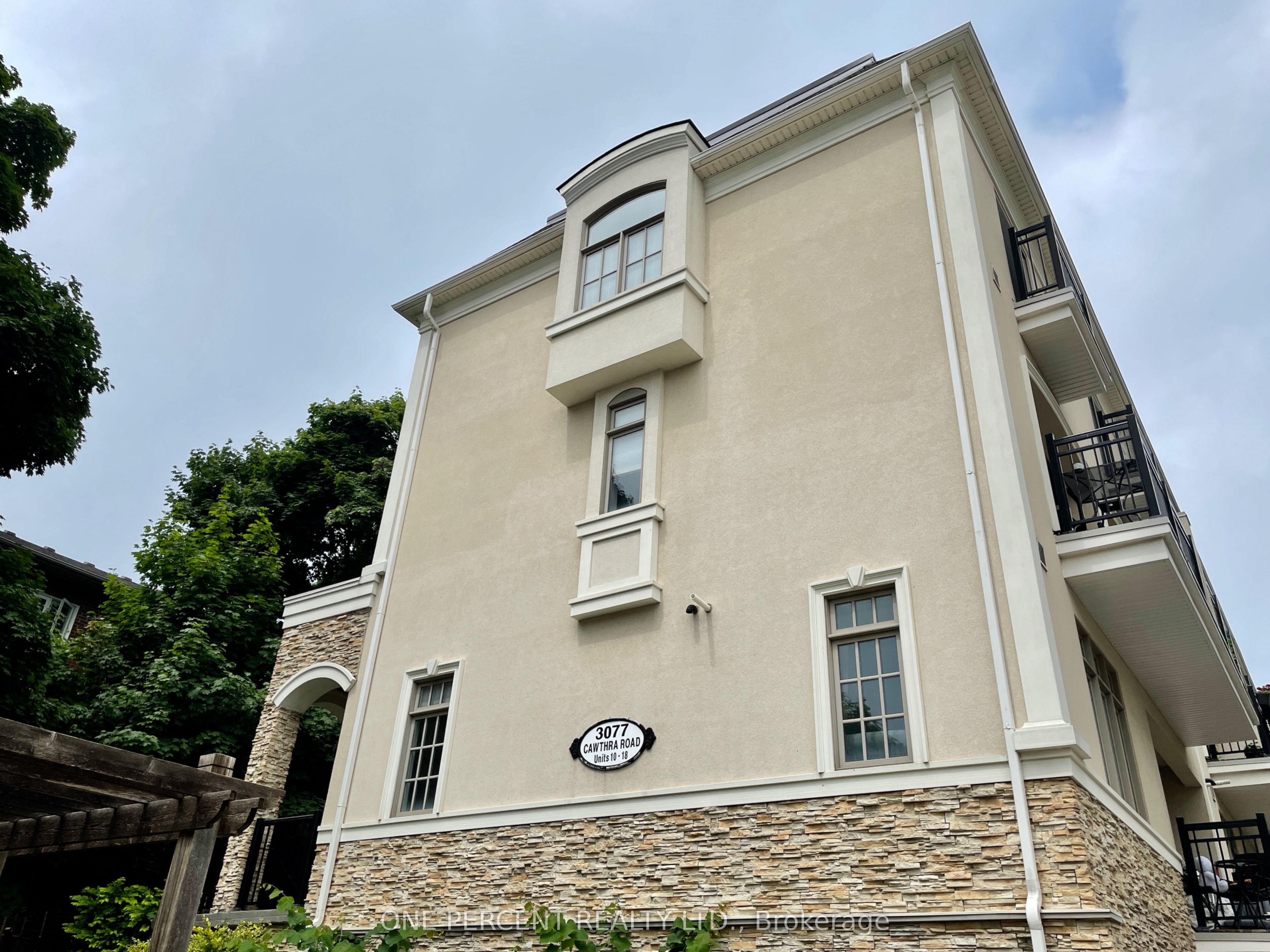 3077 Cawthra Road 12