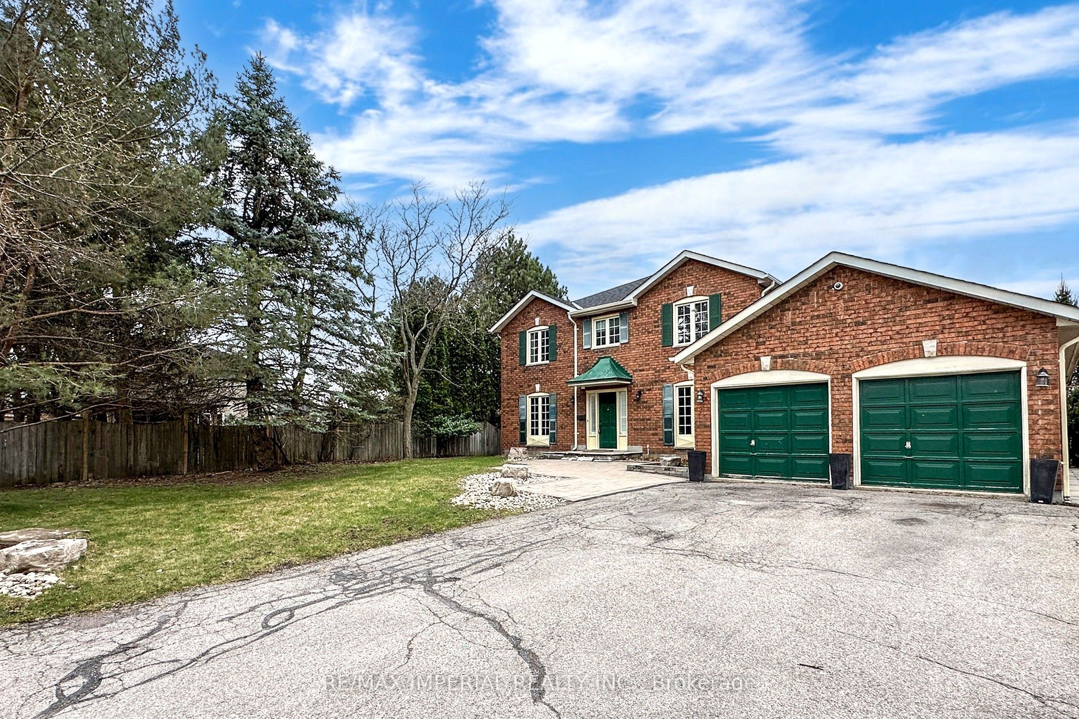 2 Craigleith Crescent