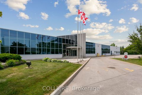 25 Dyas Road Toronto ON M3B 1V7
