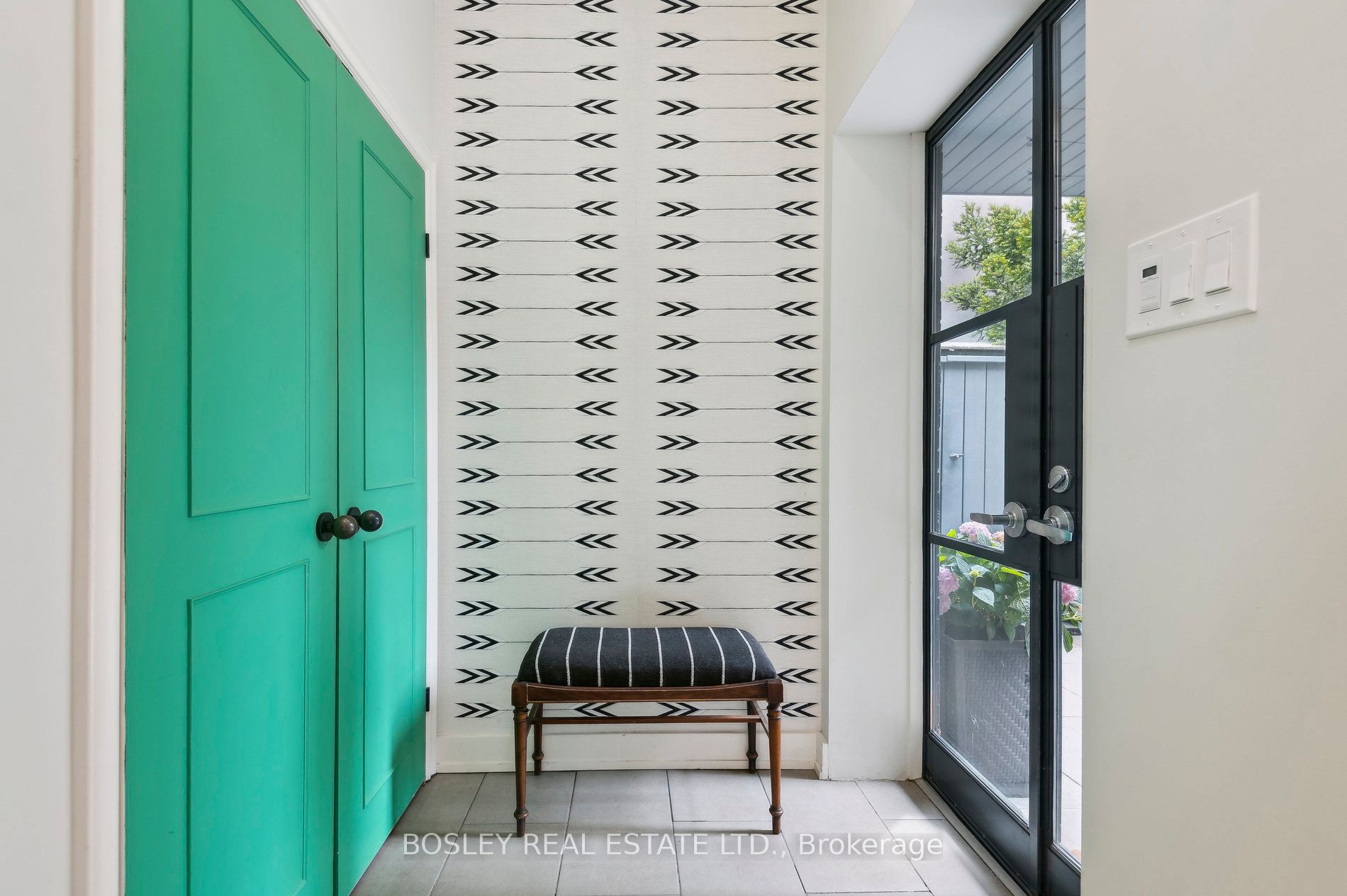 27 1/2 Dunbar Road