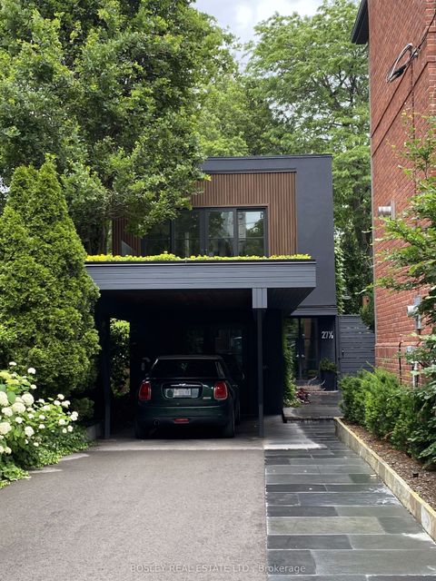 27 1/2 Dunbar Road Toronto ON M4W 2X5