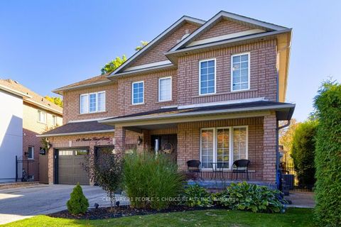 Photo of 49 Humber Forest Court, Vaughan, ON L4H 1N3 (MLS # N12470776)