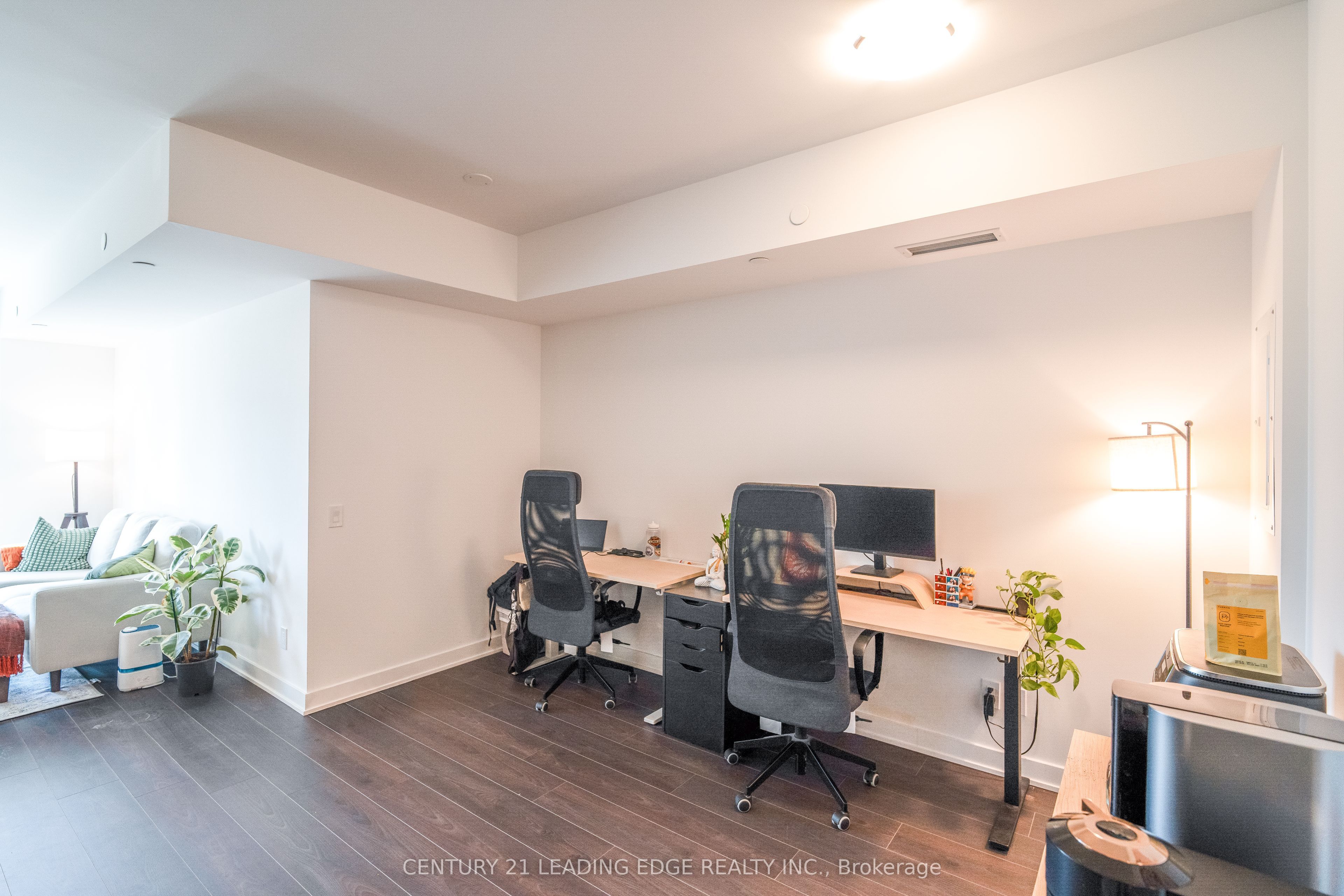 543 RICHMOND Street W 712