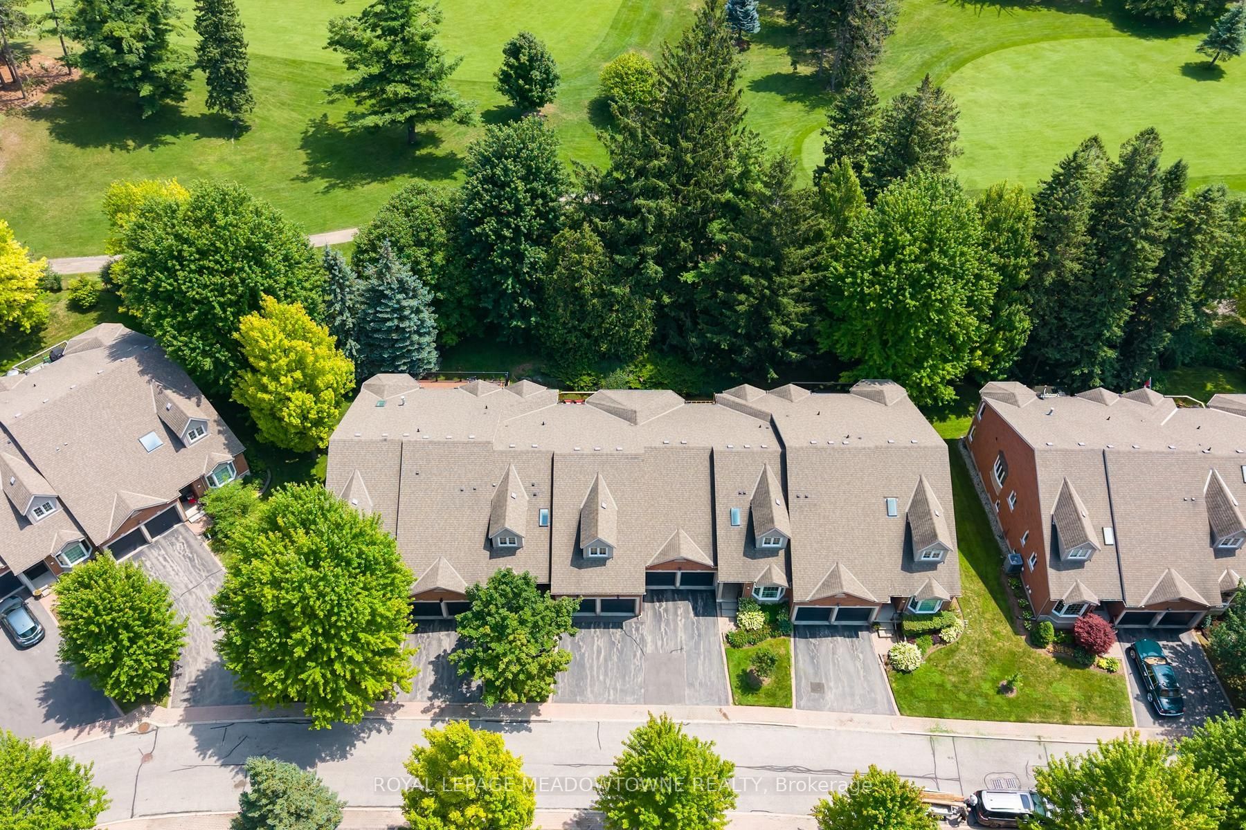 12 Fairway Lane