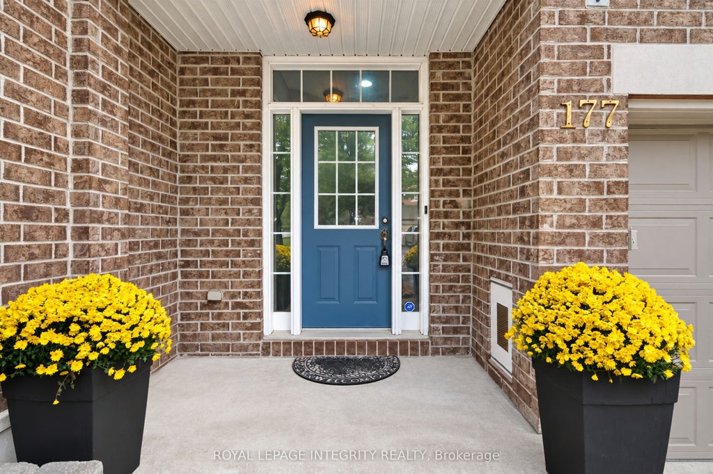 Photo of 177 Saddlesmith Circle, Kanata, ON K2M 2Y6 (MLS # X14032306)