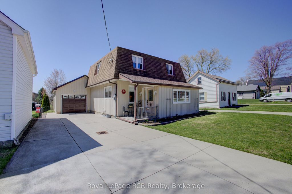 Photo of 265 James Street, Minto, ON N0G 2P0 (MLS # X13038832)