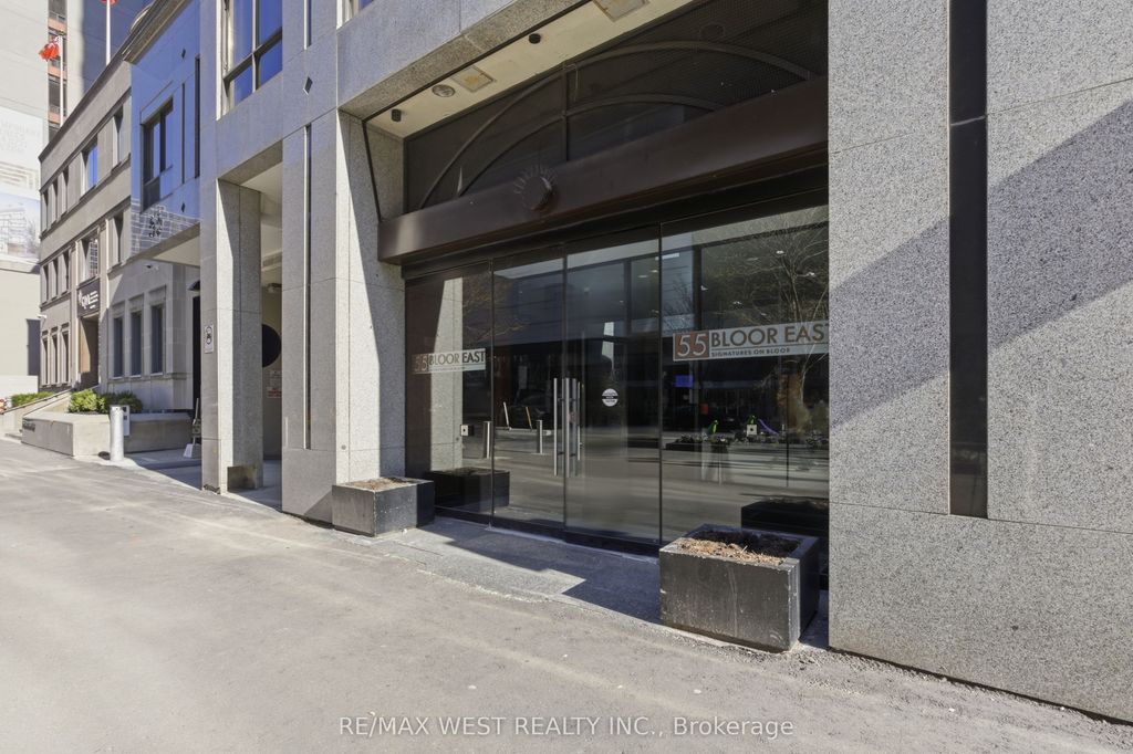 Photo of 55 Bloor Street E #1709, Toronto, ON M4W 3W6 (MLS # C13040086)