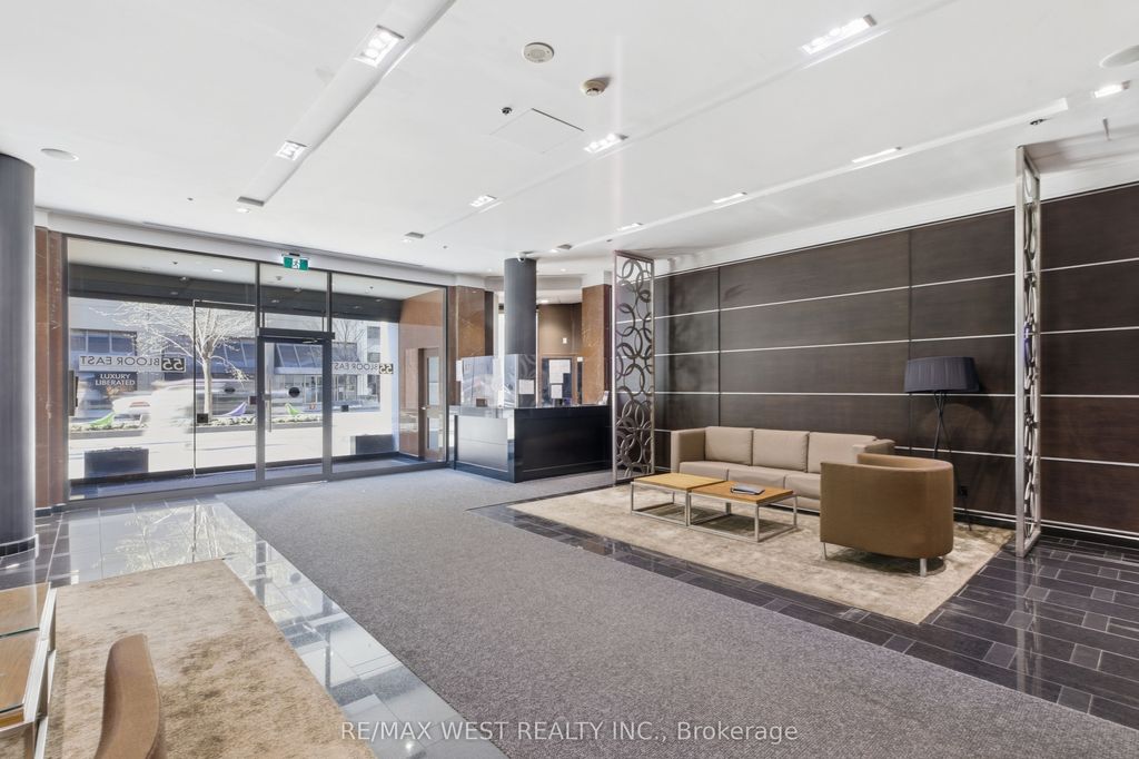 Photo of 55 Bloor Street E #1709, Toronto, ON M4W 3W6 (MLS # C13040086)