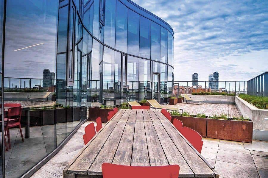 Photo of 1 Market Street #914, Toronto, ON M5E 0A2 (MLS # C13653916)