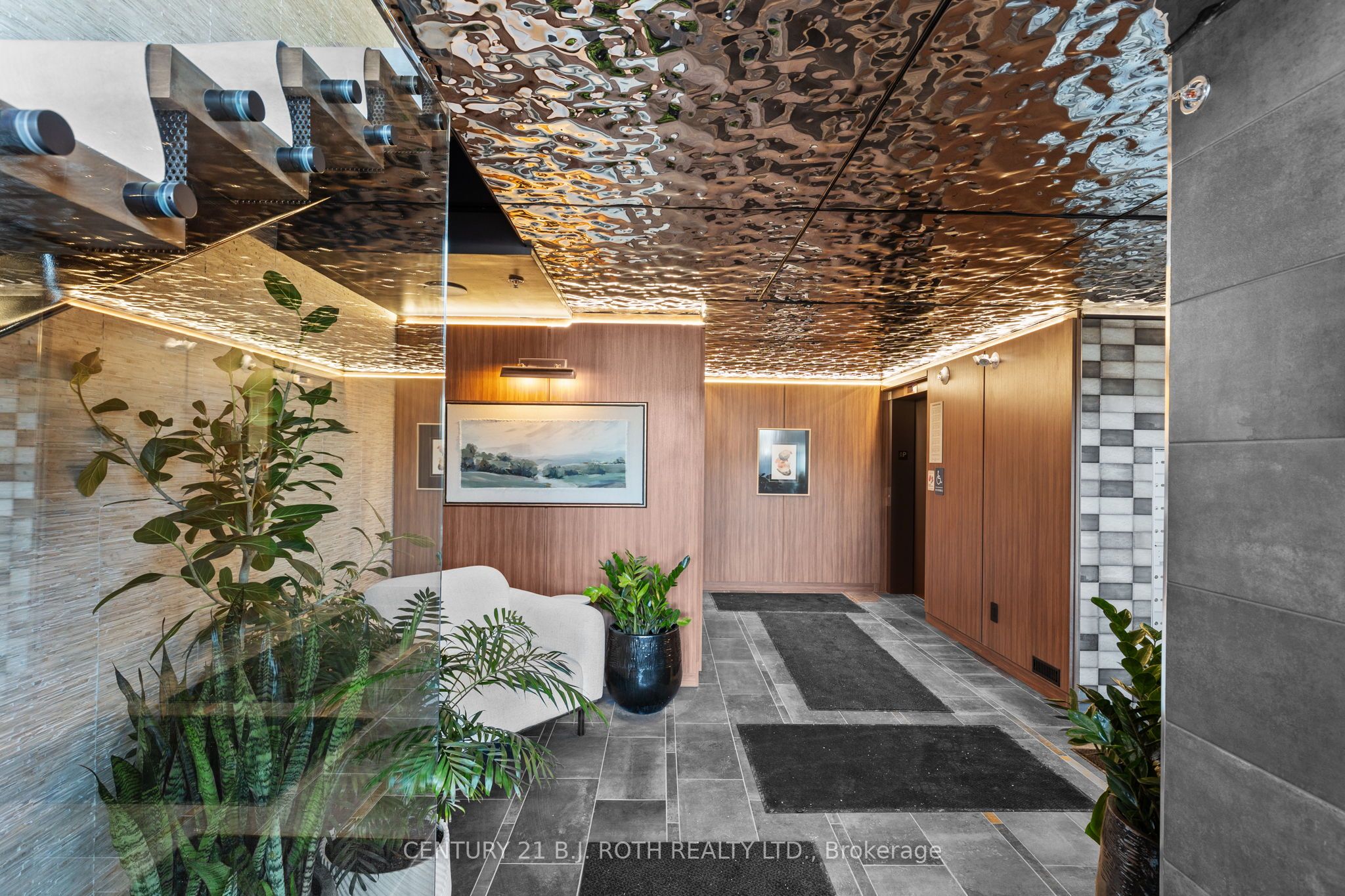 15 KNEESHAW Drive 511