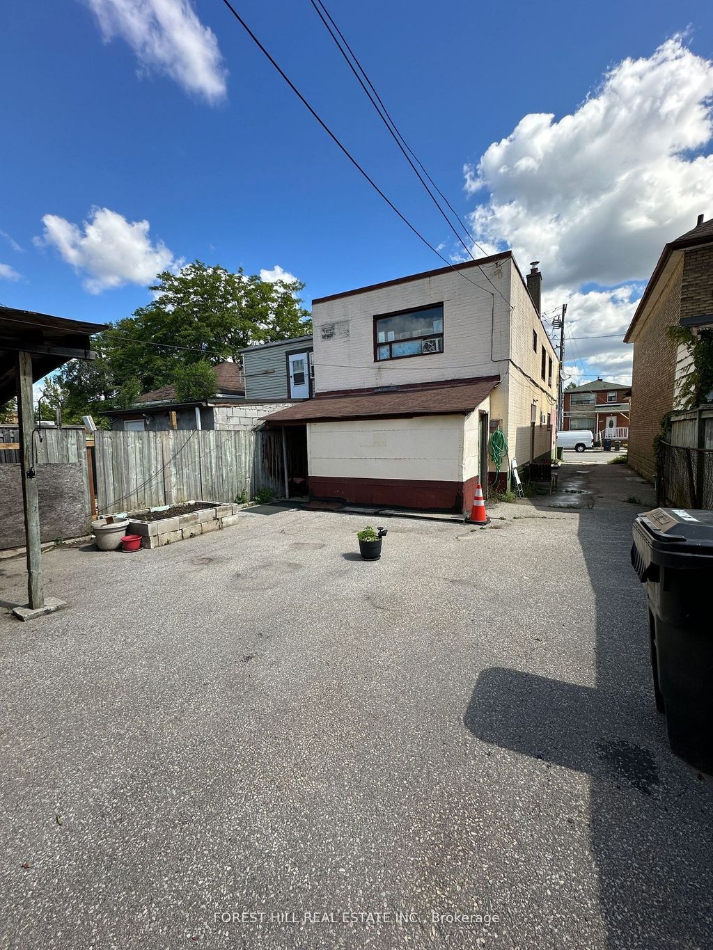 Photo of 668 Jane Street, Toronto, ON M6N 4A7 (MLS # W12402805)