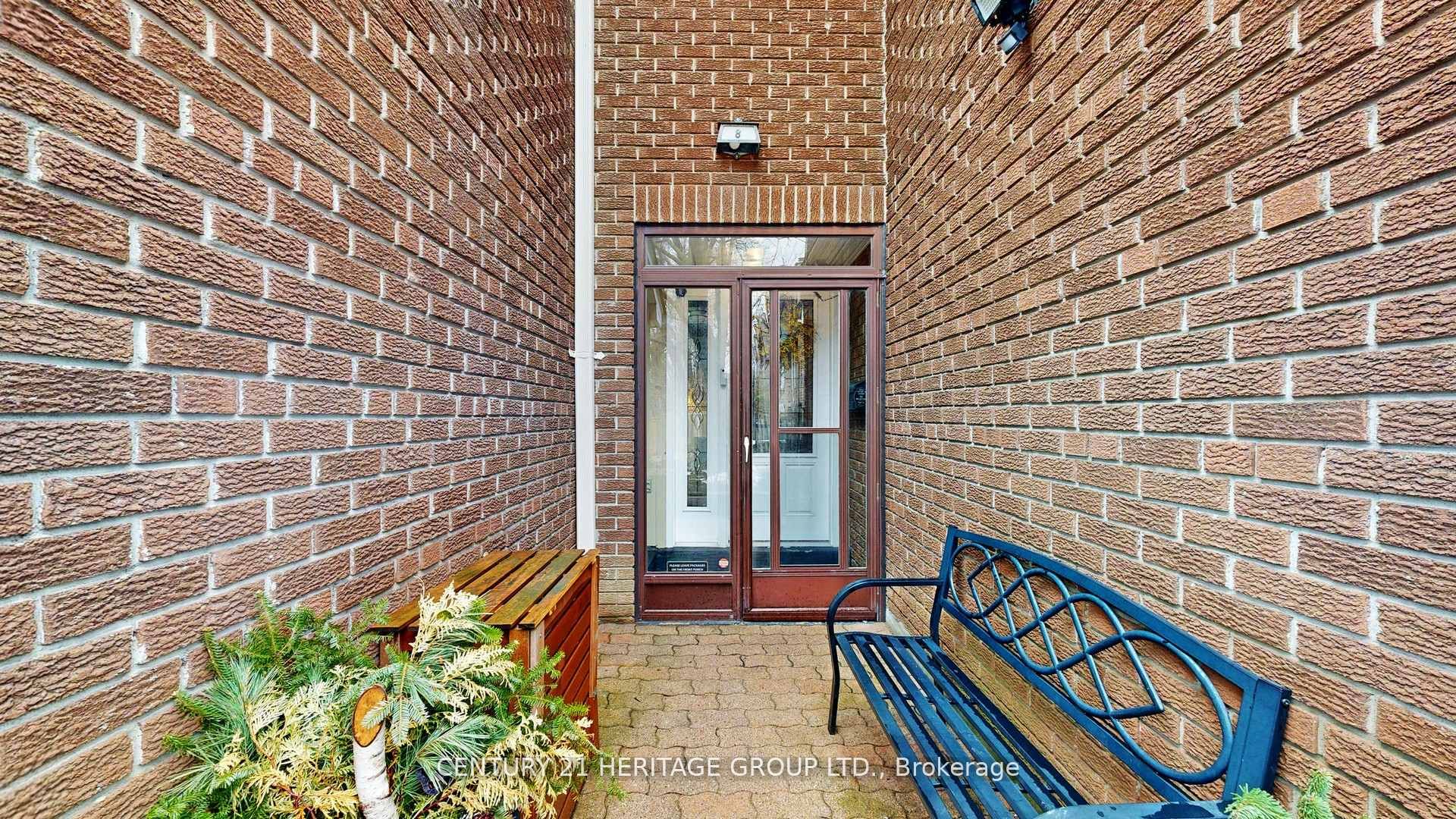 8 Dunkeld Way