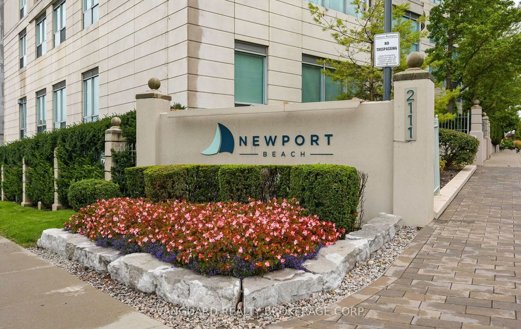 Photo of 2111 Lake Shore Boulevard W #606, Toronto, ON M8V 1A1 (MLS # W12397273)