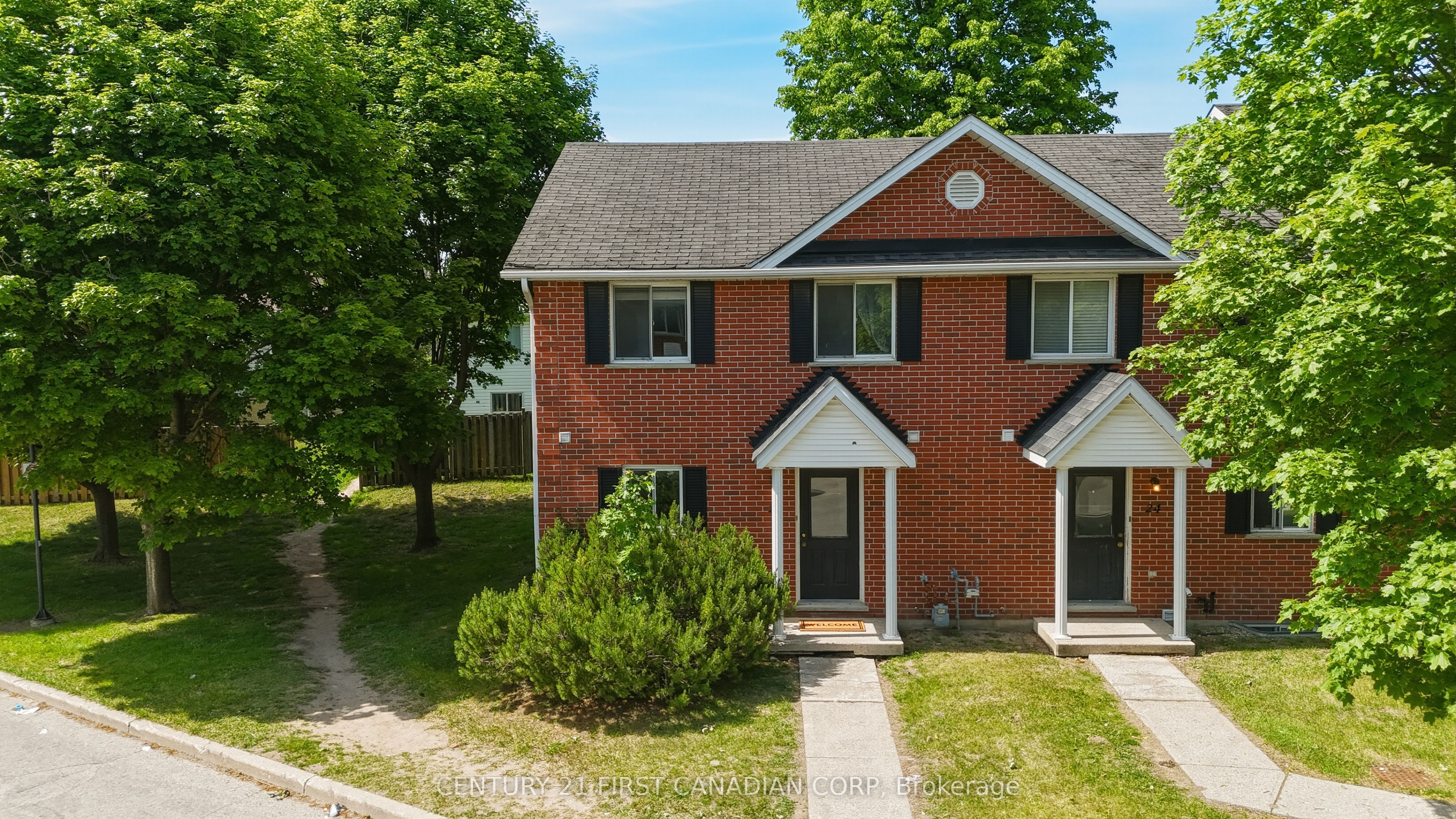 Photo 1 of 26 — 190 Fleming Drive 25, London East, ON N5V 5B8