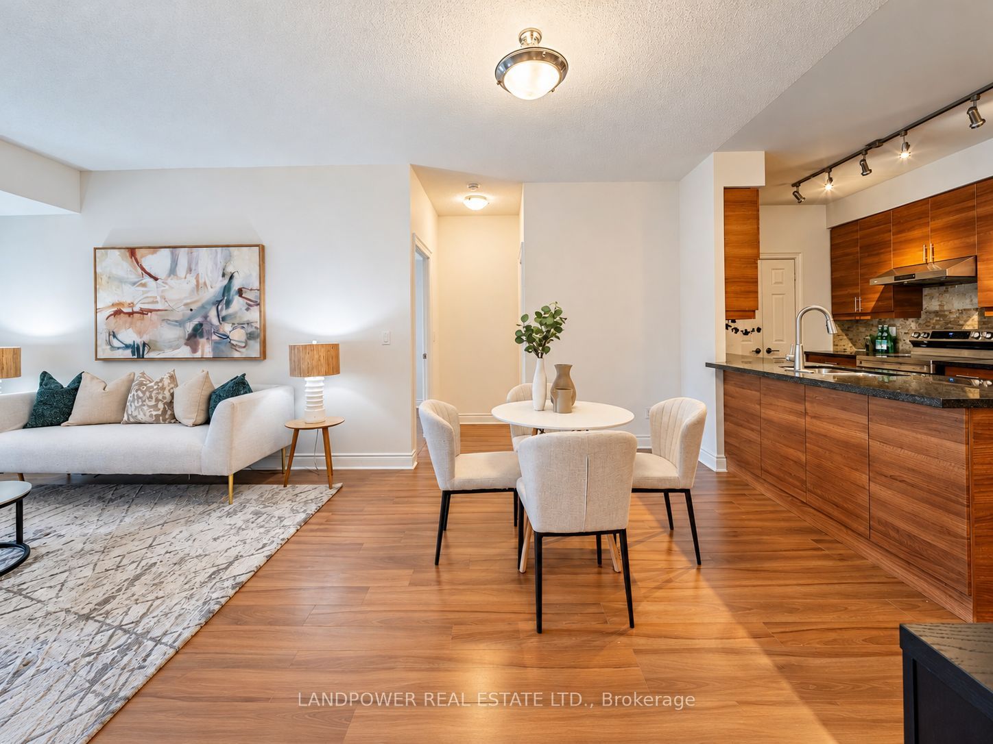 23 Cox Boulevard 270