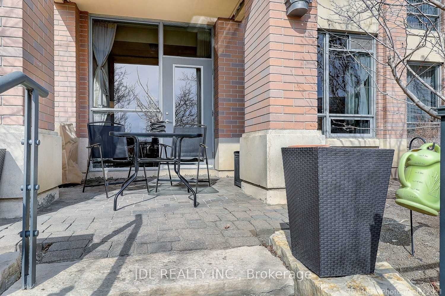 23 Cox Boulevard 166