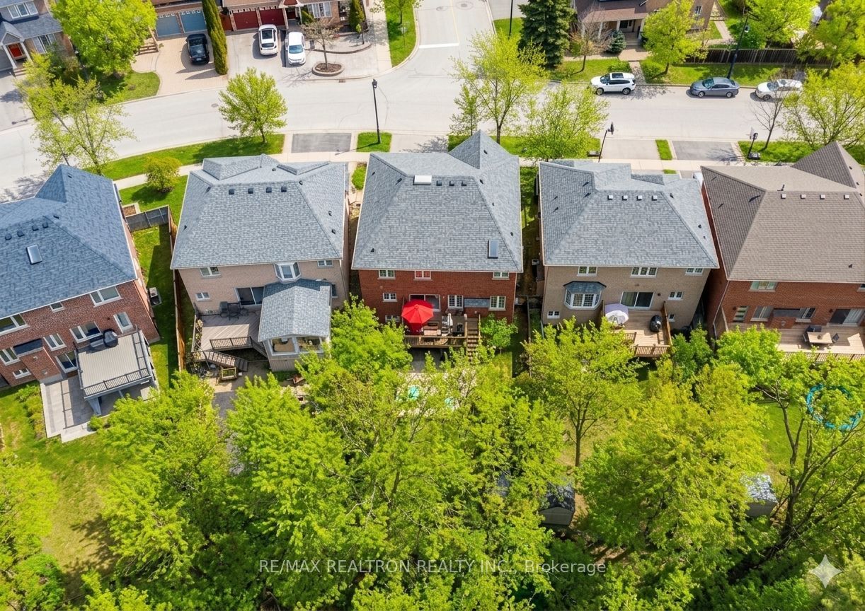 44 Skywood Drive