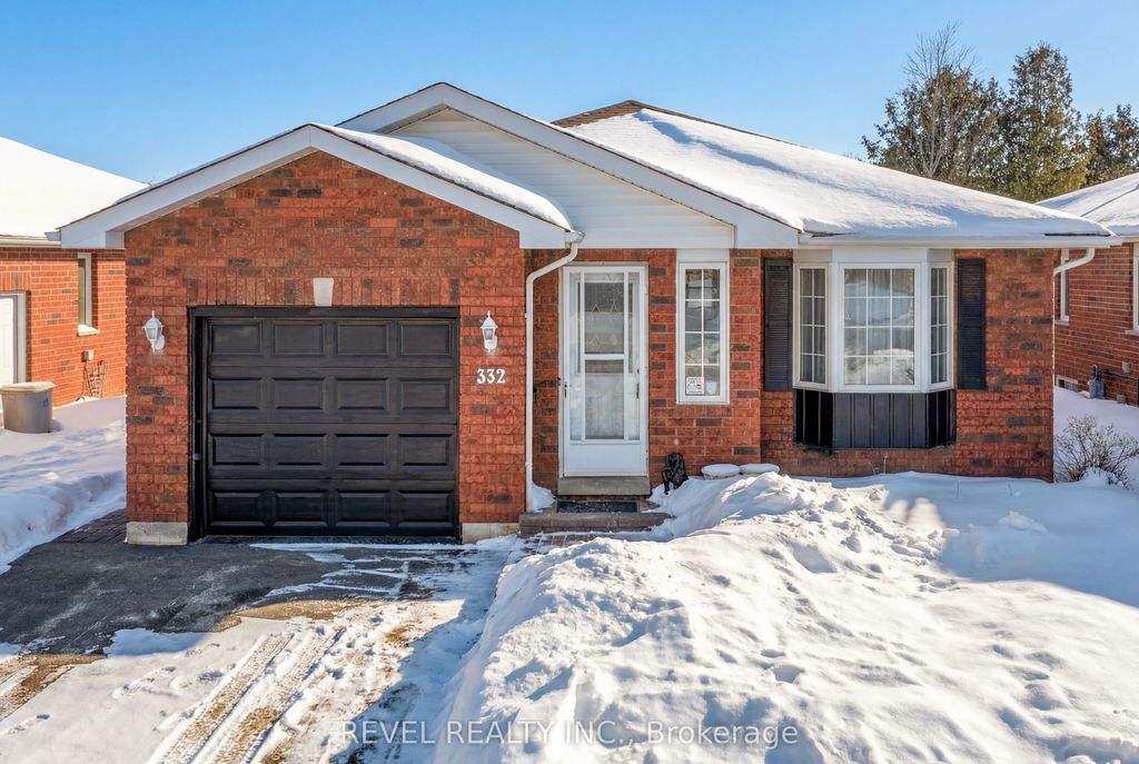 Photo of 332 Mary Street W, Kawartha Lakes, ON K9V 5X5 (MLS # X12767396)