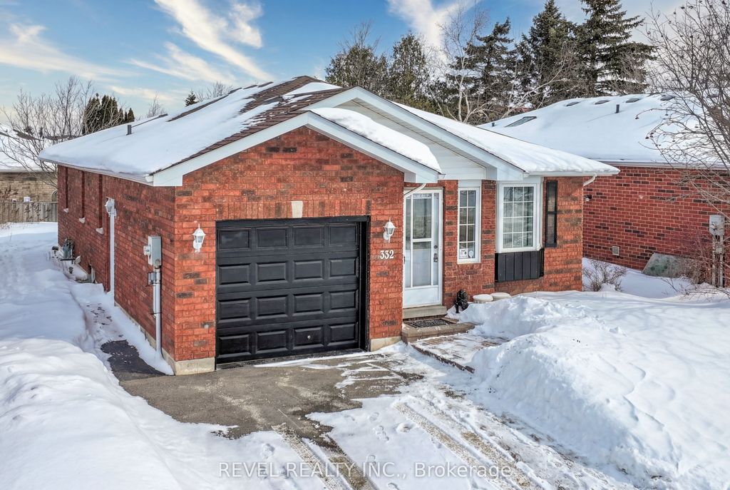 Photo of 332 Mary Street W, Kawartha Lakes, ON K9V 5X5 (MLS # X12767396)