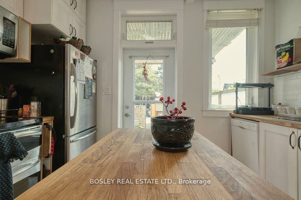 159A Gladstone Avenue